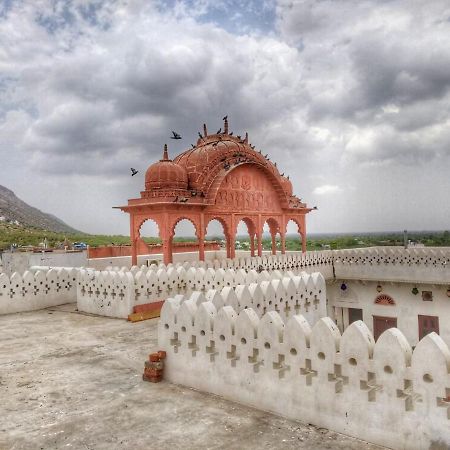 Отель Tordi Garh Malpura  Экстерьер фото