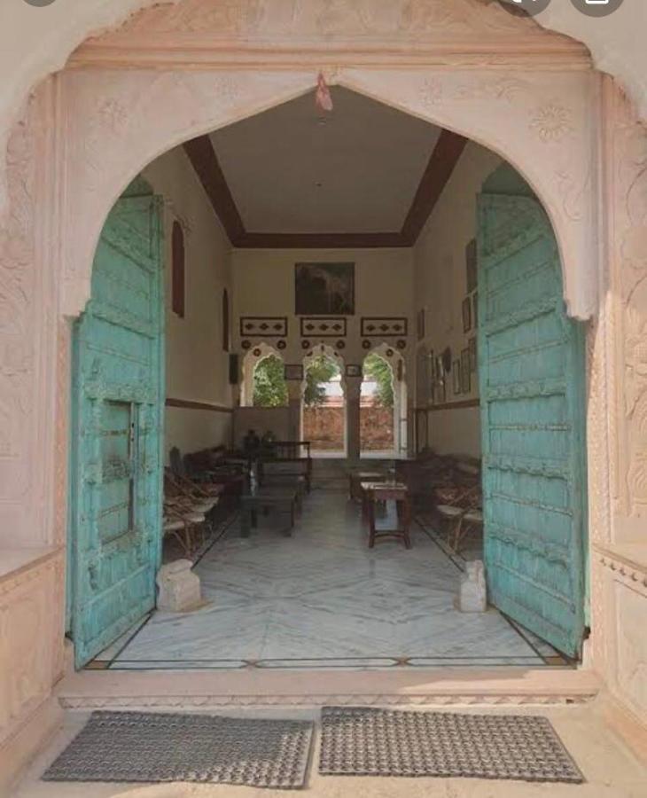 Отель Tordi Garh Malpura  Экстерьер фото