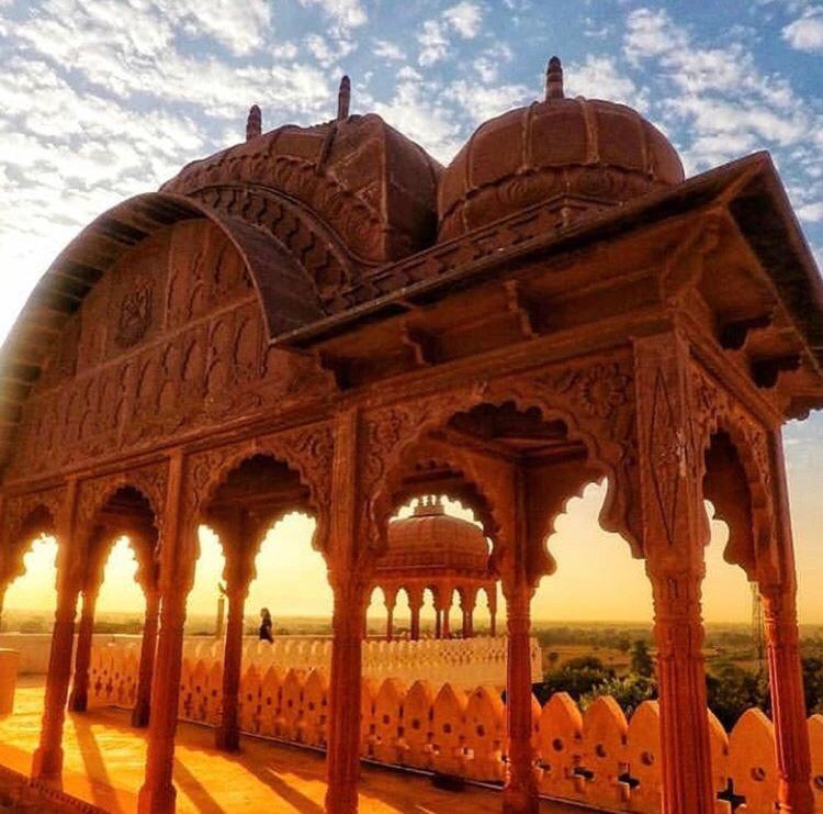 Отель Tordi Garh Malpura  Экстерьер фото
